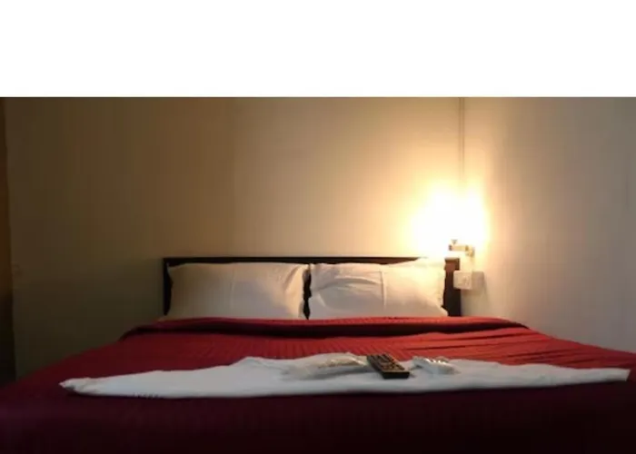 Hotel Saffron Inn Mumbai