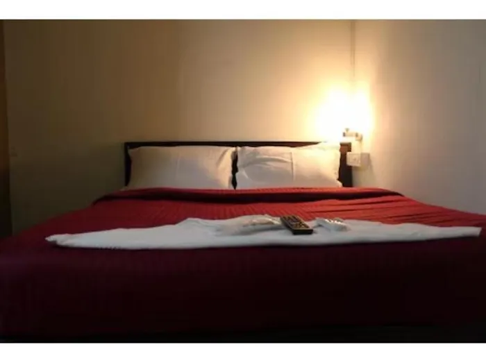 Hotel Saffron Inn Mumbai